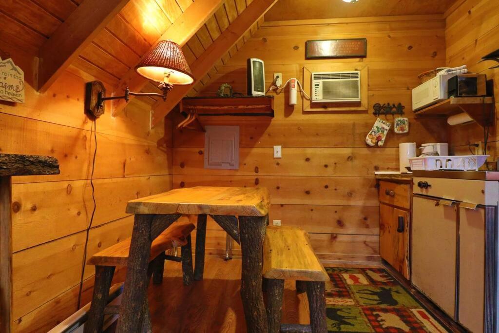 Cozy Cabin W/ Fireplace 3 Minutes To Helen! #2. Екстериор снимка