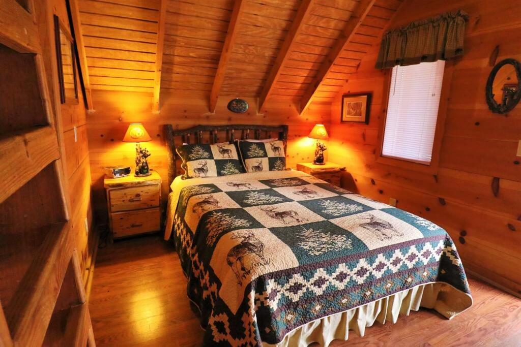 Cozy Cabin W/ Fireplace 3 Minutes To Helen! #2. Екстериор снимка