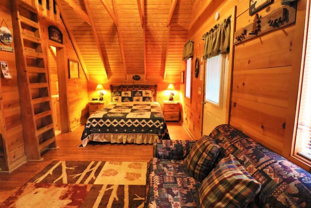 Cozy Cabin W/ Fireplace 3 Minutes To Helen! #2. Екстериор снимка